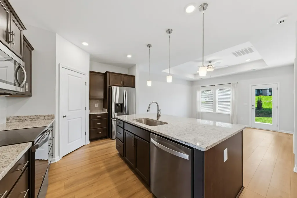 5124 Pace Park Circle Columbia TN 38401