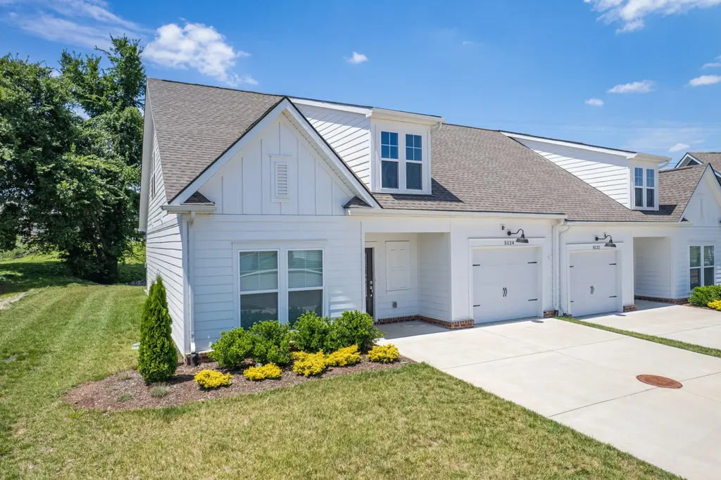5124 Pace Park Circle Columbia TN 38401