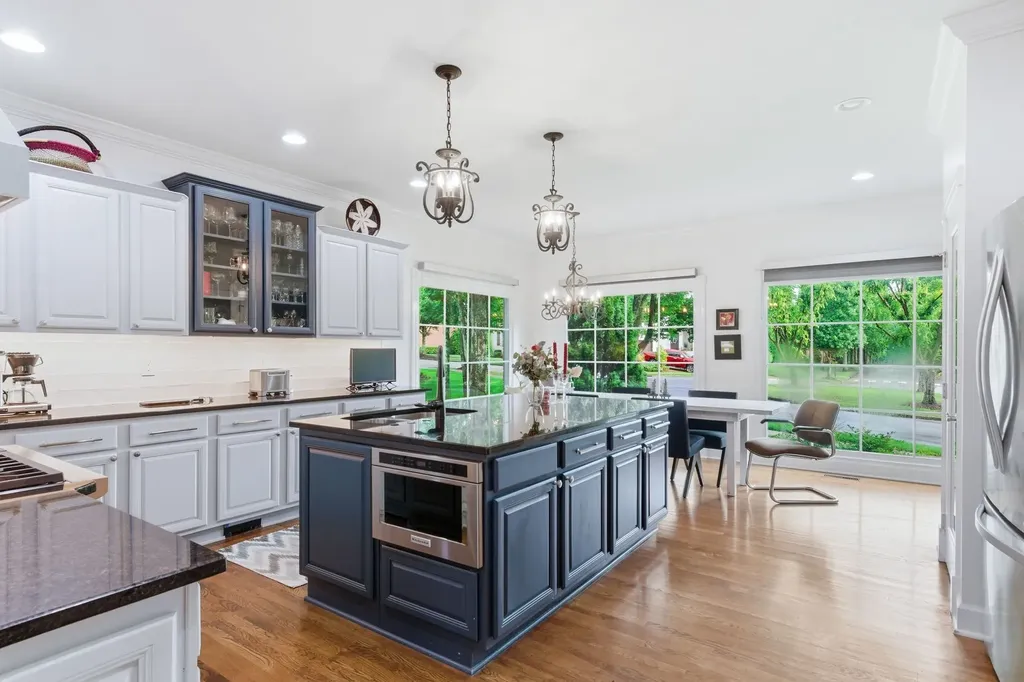 128 Deejay Drive Franklin TN 37064