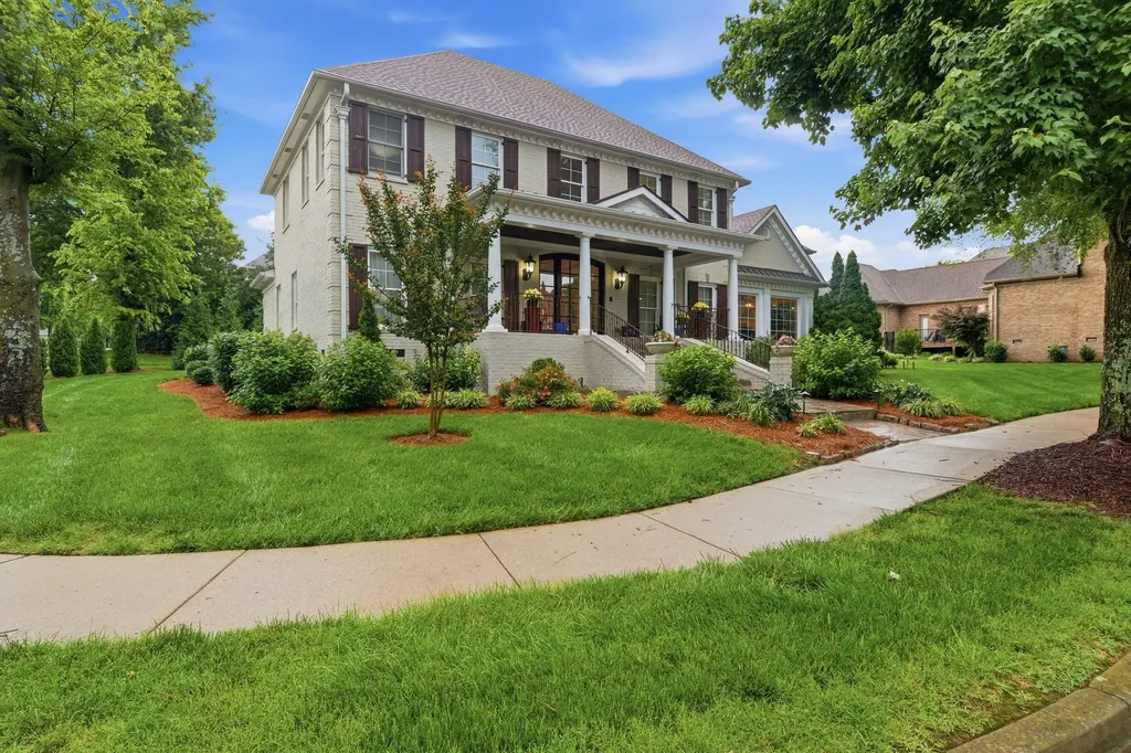 128 Deejay Drive Franklin TN 37064