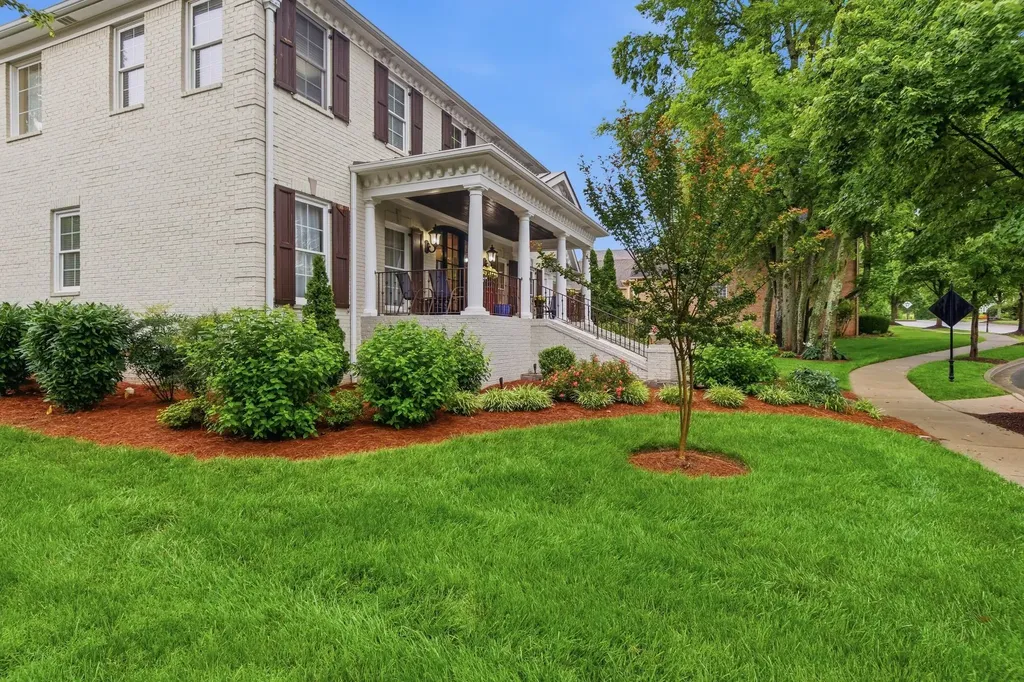 128 Deejay Drive Franklin TN 37064