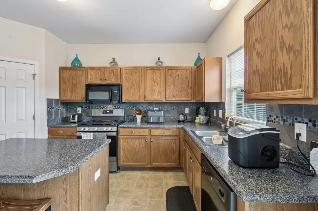 5333 Ryan Allen Circle Whites Creek TN 37189