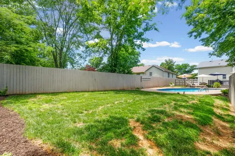 1215 Bark Ridge Circle Hopkinsville KY 42240