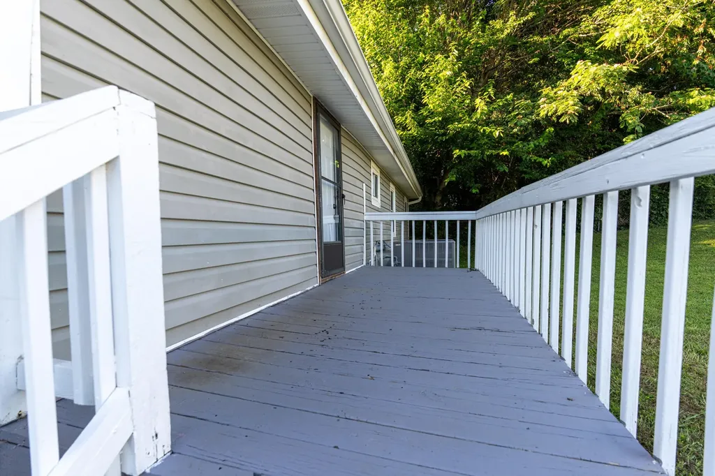 1568 Perry Street, SE Cleveland TN 37311