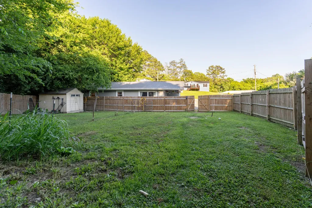 1568 Perry Street, SE Cleveland TN 37311