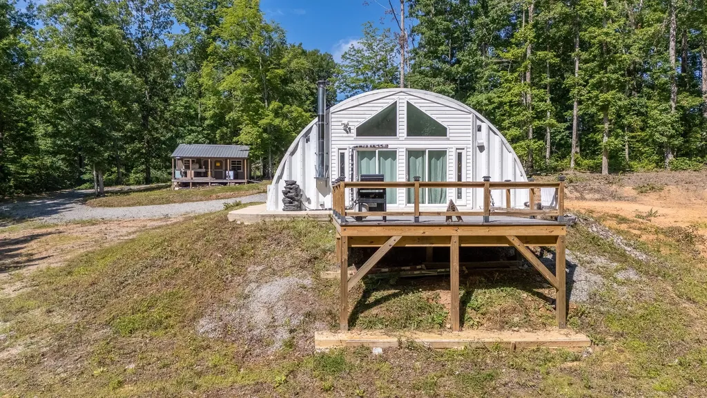 1239 Cherokee Road Waynesboro TN 38485