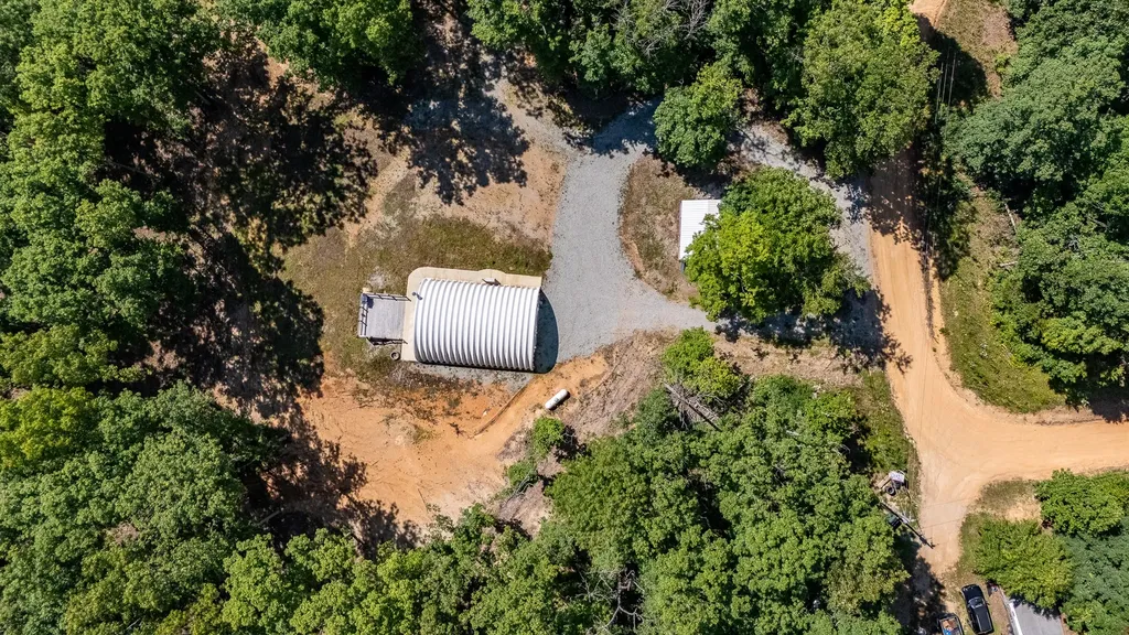 1239 Cherokee Road Waynesboro TN 38485