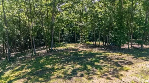 1239 Cherokee Road Waynesboro TN 38485
