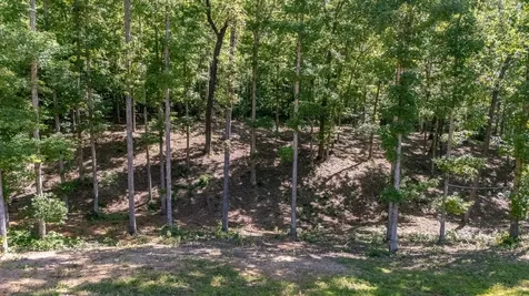 1239 Cherokee Road Waynesboro TN 38485