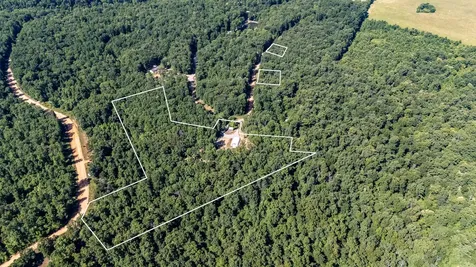 1239 Cherokee Road Waynesboro TN 38485