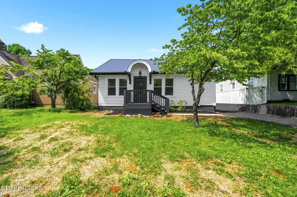 3317 Monmouth Street Knoxville TN 37917