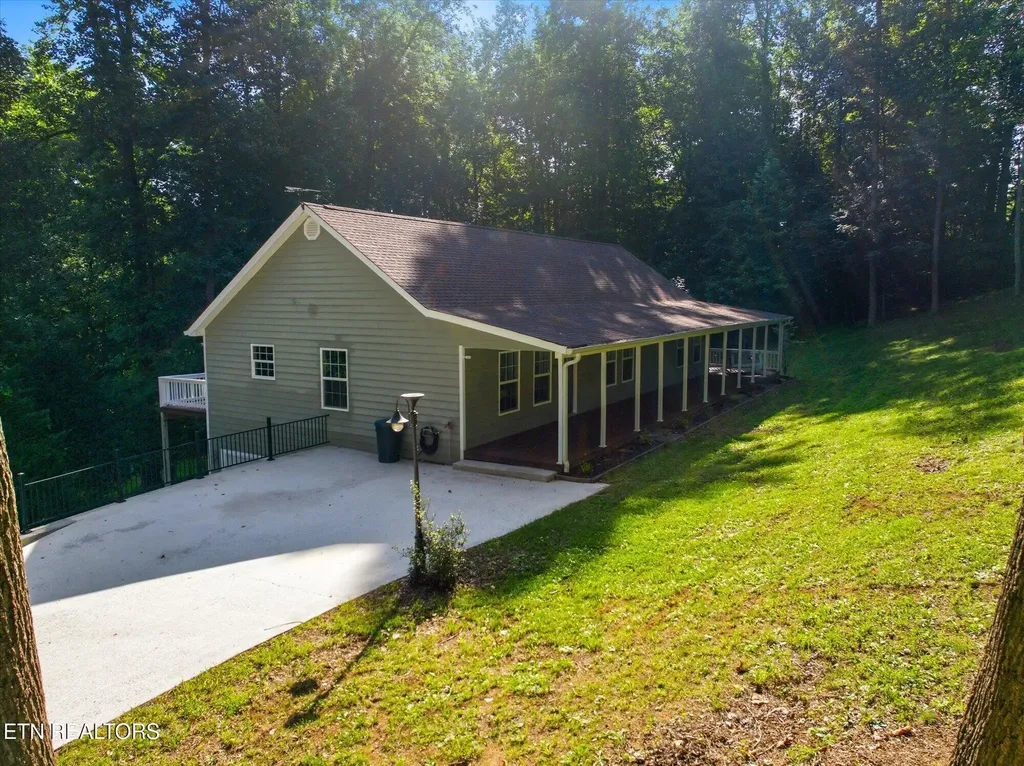 240 Scenic Drive Dayton TN 37321