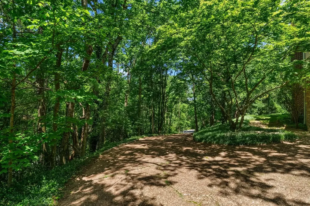 1102 Brentwood Lane Brentwood TN 37027