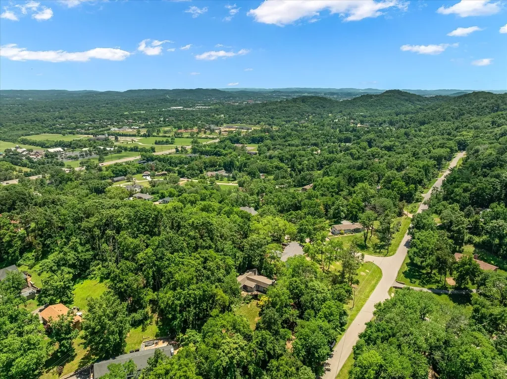 1102 Brentwood Lane Brentwood TN 37027