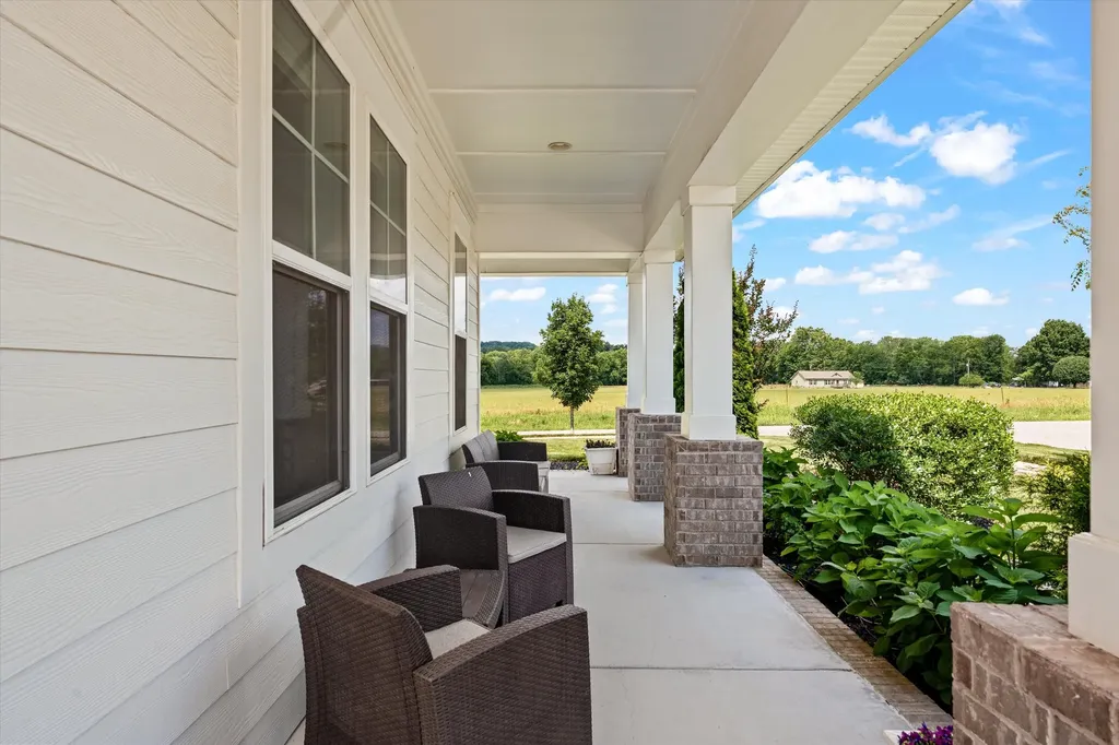 102 Edenburg Drive Hendersonville TN 37075