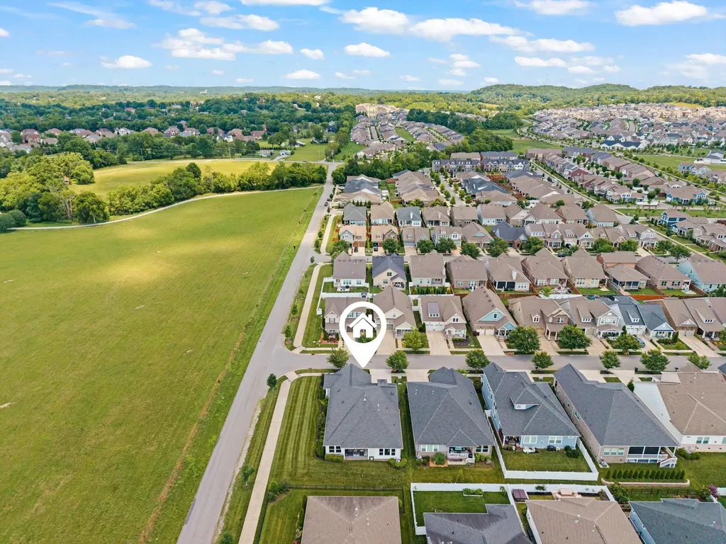 102 Edenburg Drive Hendersonville TN 37075