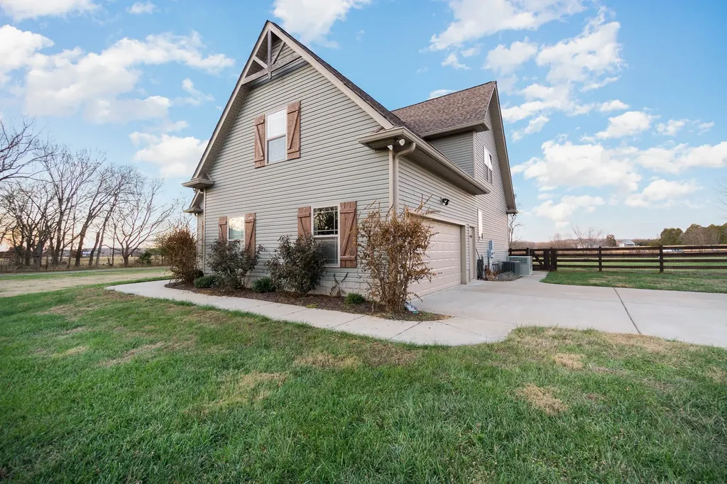 1135 Salem Road Lebanon TN 37090