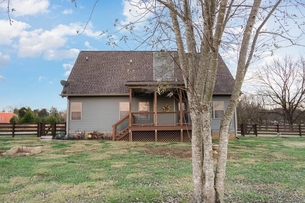 1135 Salem Road Lebanon TN 37090