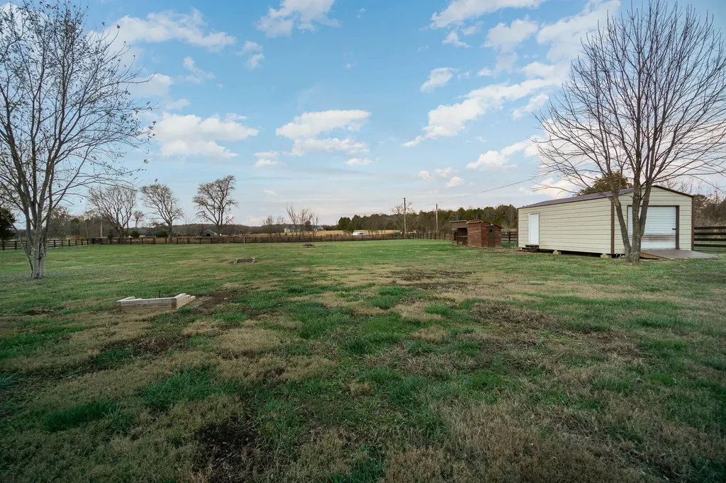1135 Salem Road Lebanon TN 37090