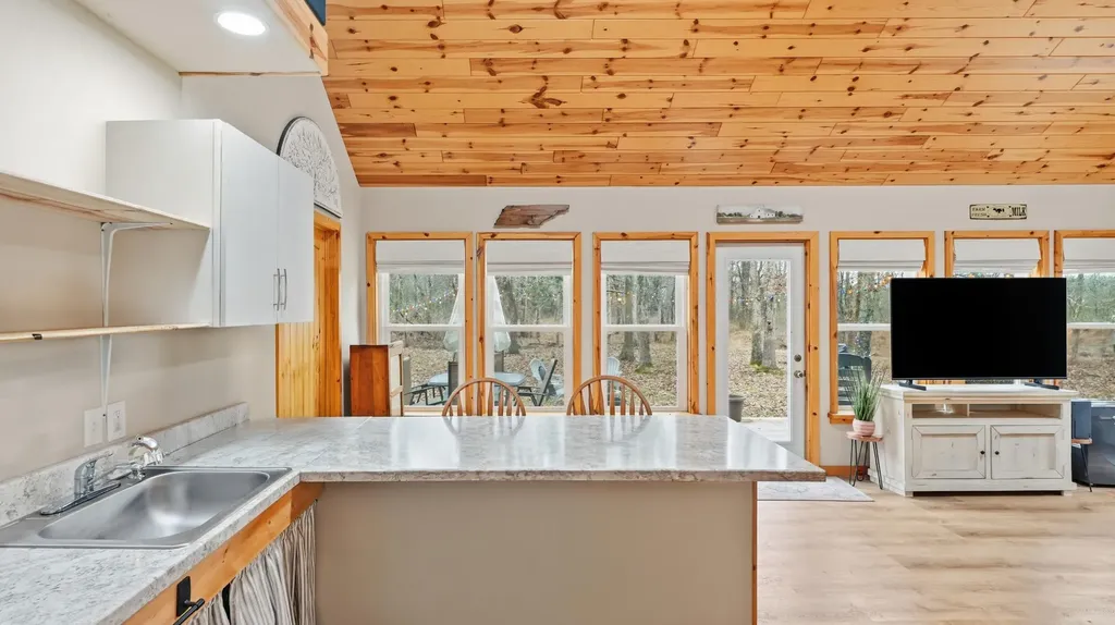 1015 Strawhill Road, SE Cleveland TN 37323