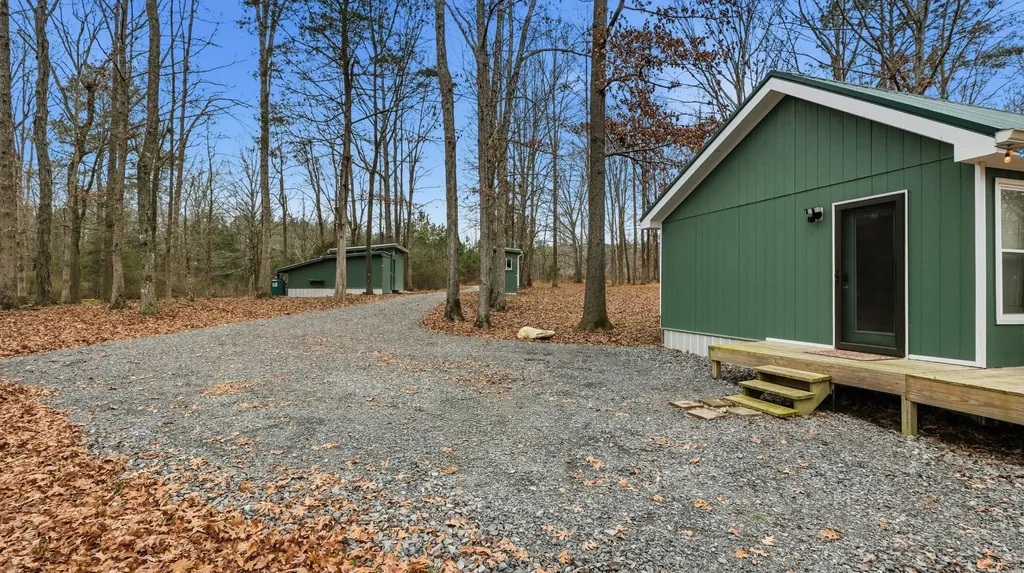 1015 Strawhill Road, SE Cleveland TN 37323