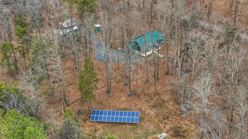 1015 Strawhill Road, SE Cleveland TN 37323