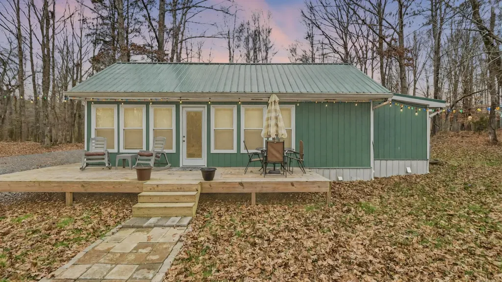 1015 Strawhill Road, SE Cleveland TN 37323