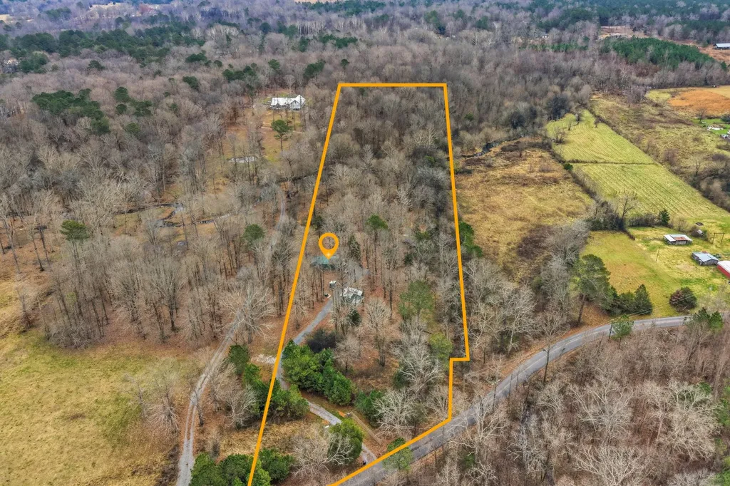 1015 Strawhill Road, SE Cleveland TN 37323