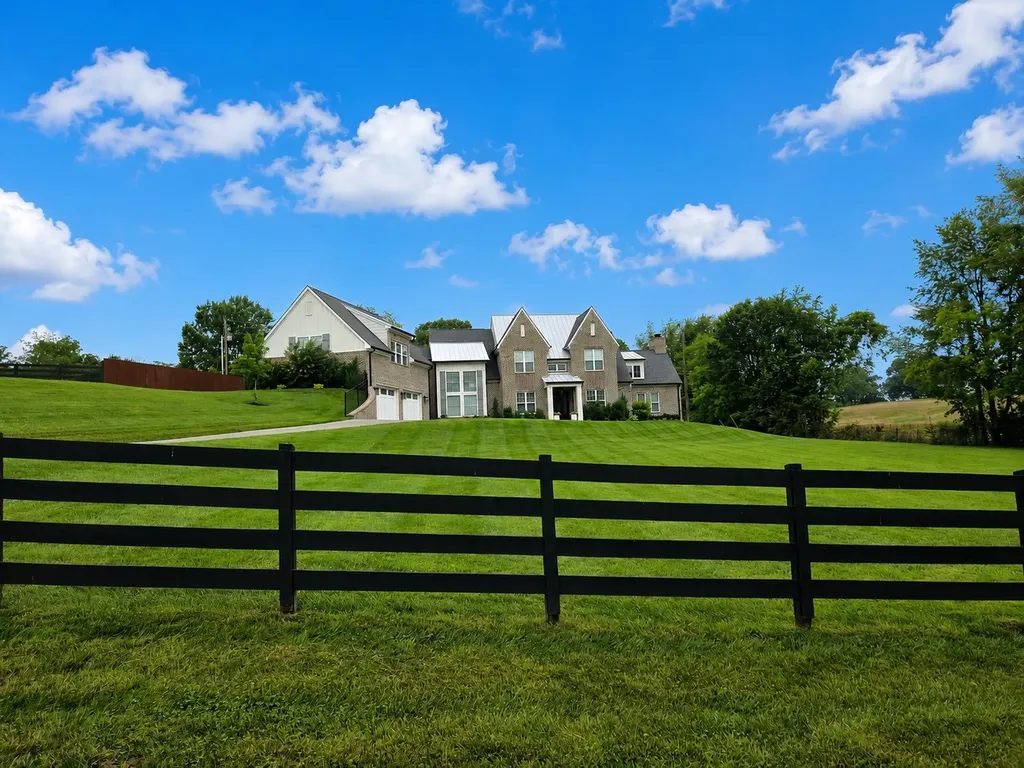 1510 Martha Leeville Road Lebanon TN 37090