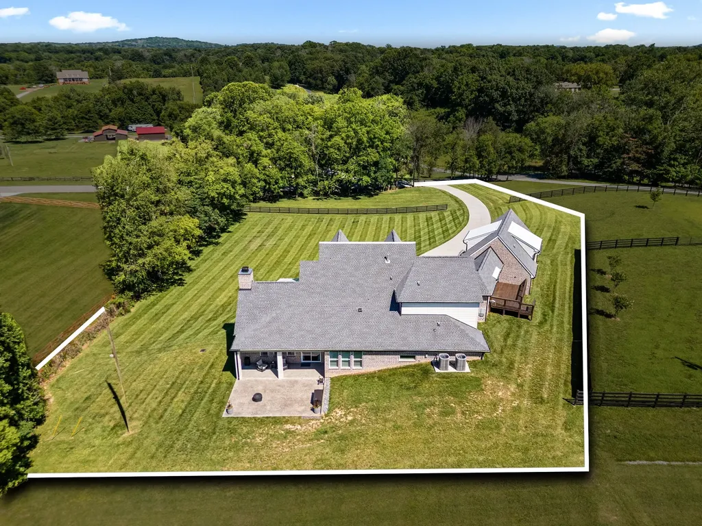 1510 Martha Leeville Road Lebanon TN 37090