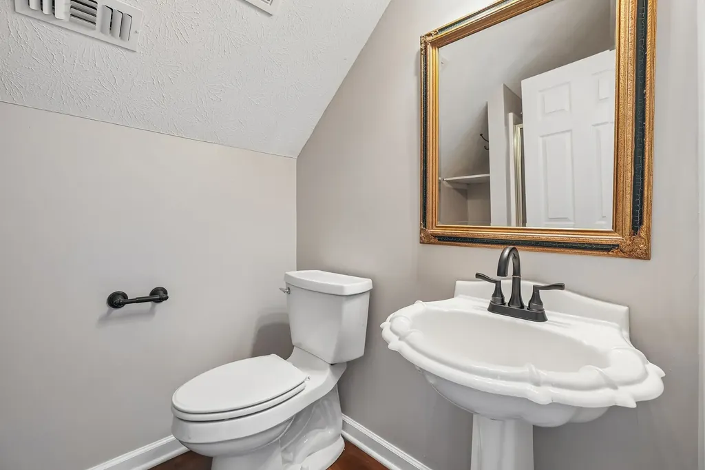 213 Fox Hunt Lane Lebanon TN 37087