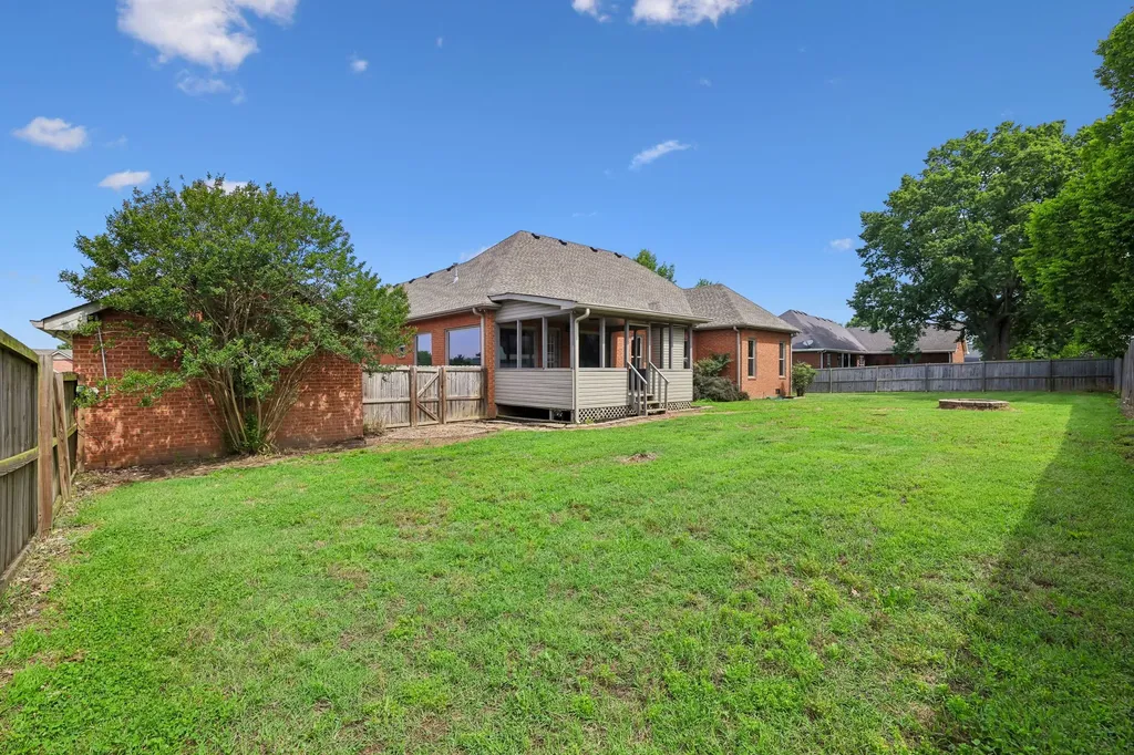 213 Fox Hunt Lane Lebanon TN 37087