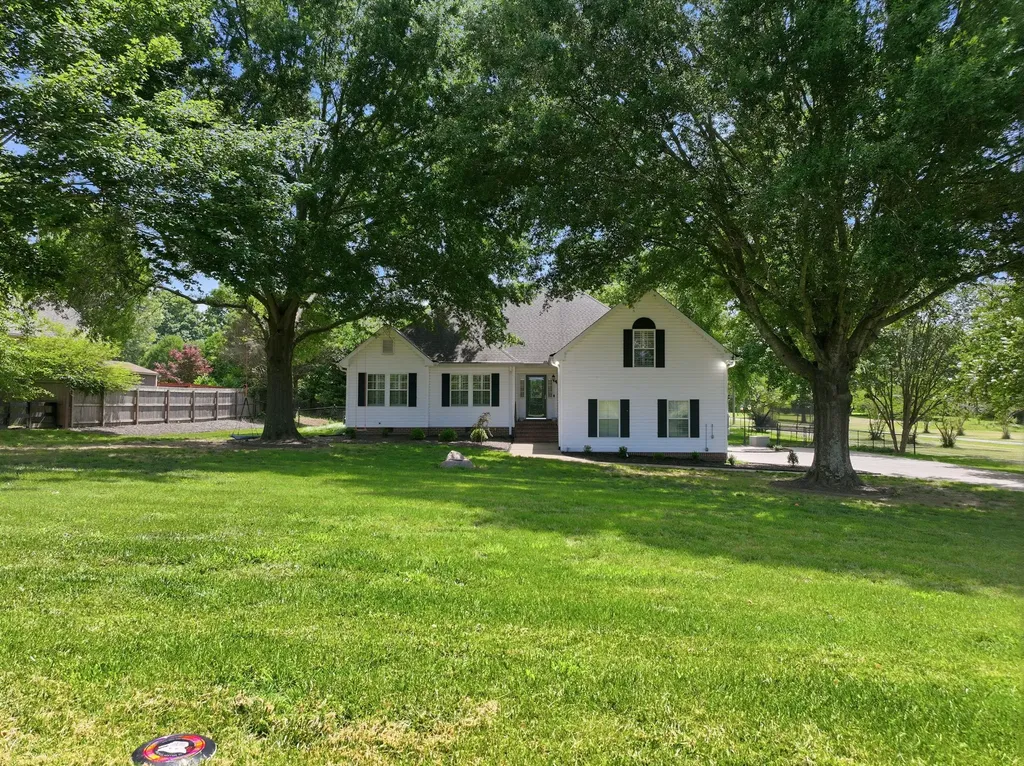 2999 Cages Bend Road Gallatin TN 37066