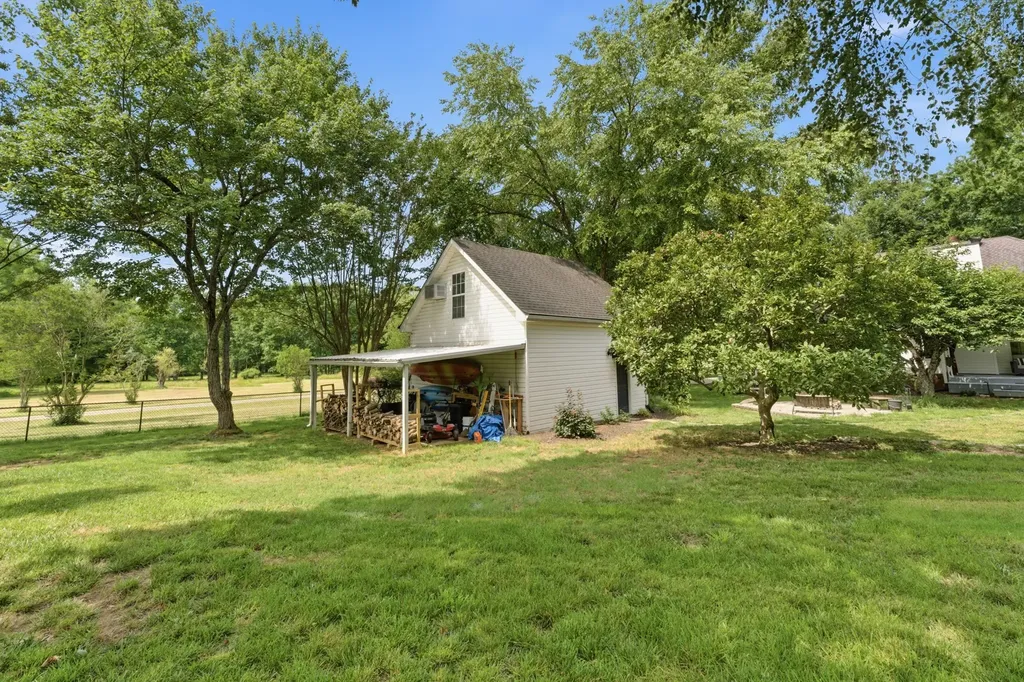 2999 Cages Bend Road Gallatin TN 37066