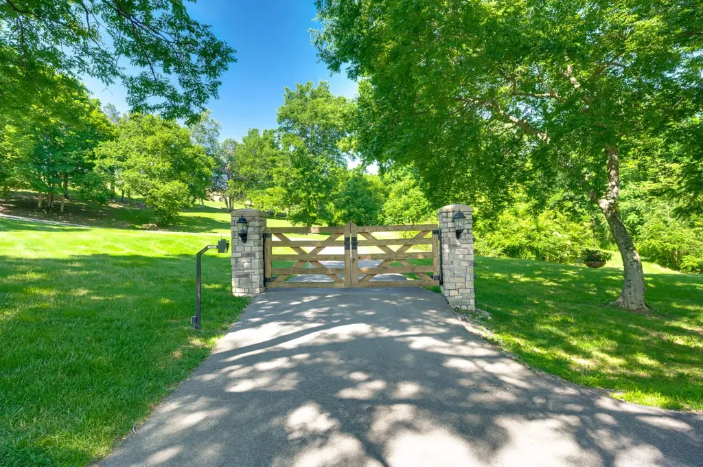 1397 Westfield Road Dickson TN 37055