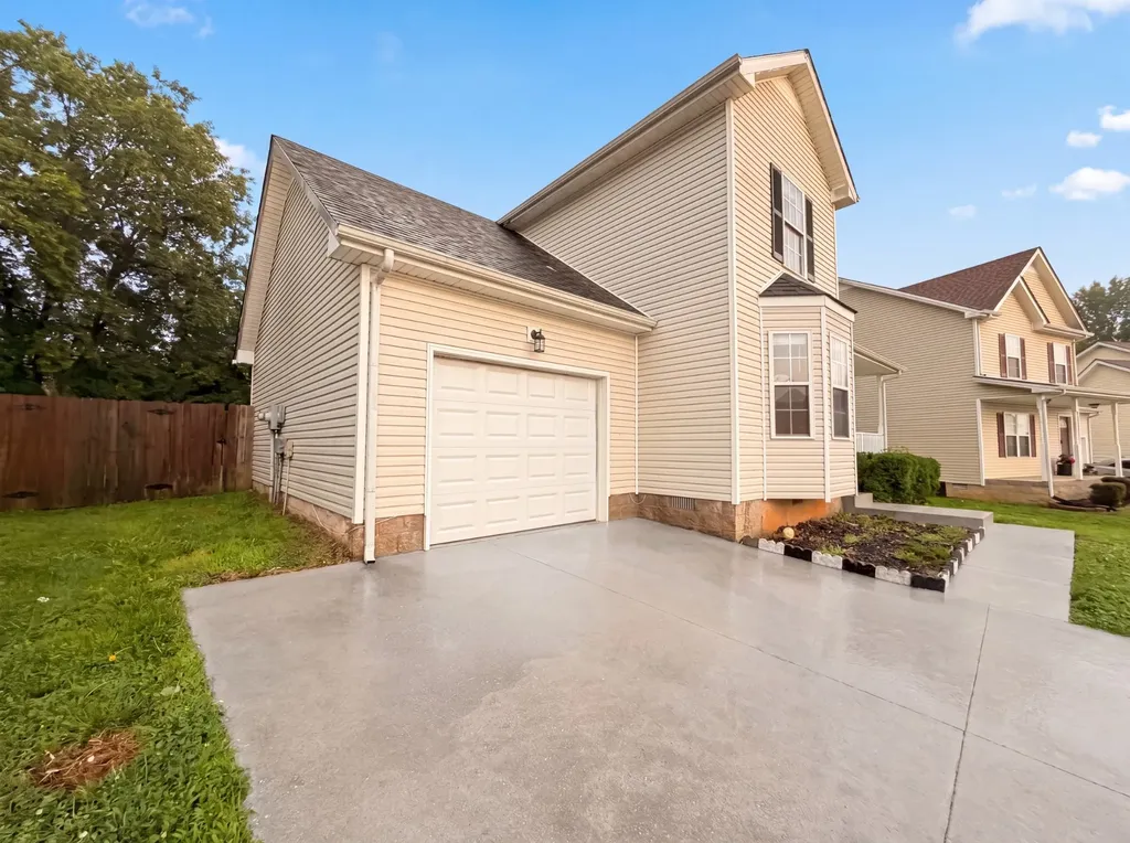 3432 Fox Meadow Way Clarksville TN 37042