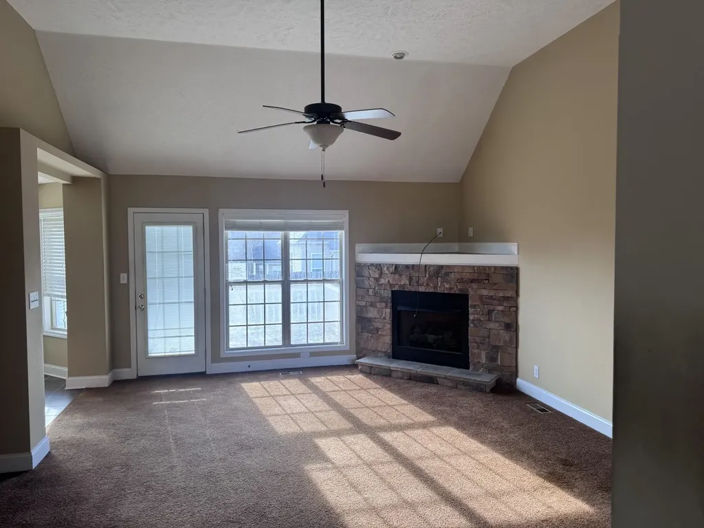 1586 Cobra Lane Clarksville TN 37042