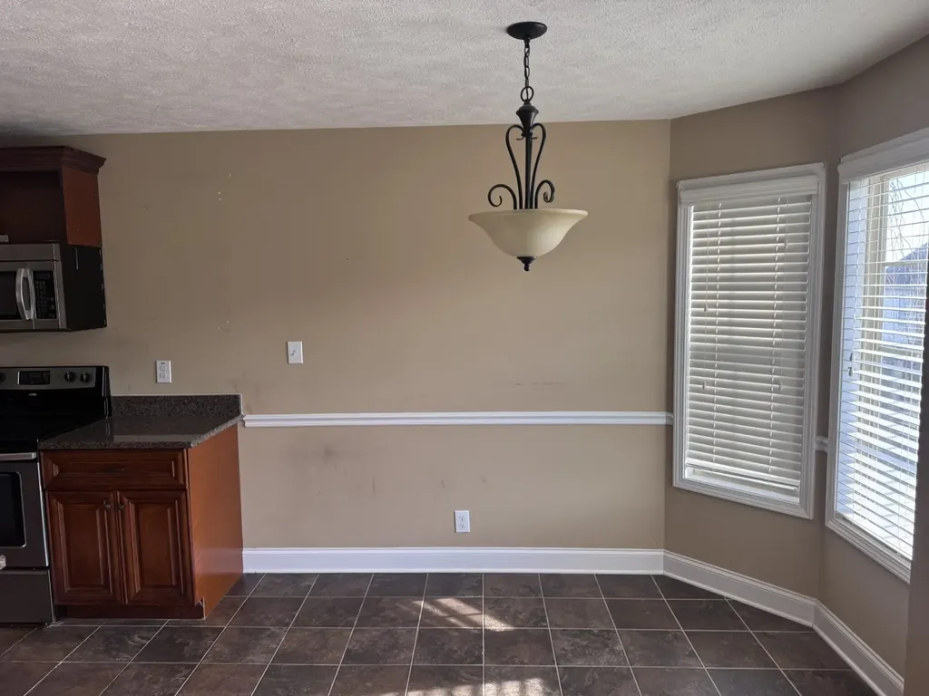 1586 Cobra Lane Clarksville TN 37042