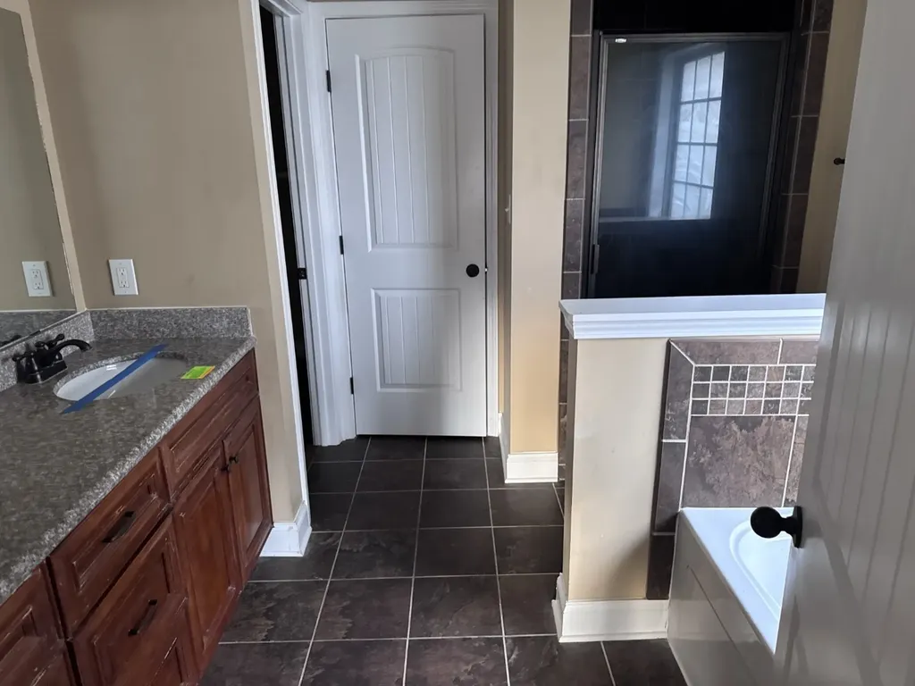 1586 Cobra Lane Clarksville TN 37042