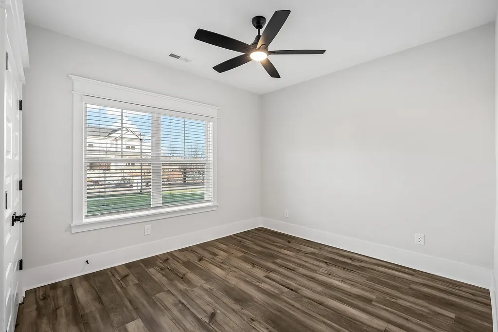 809 Tanager Court White House TN 37188