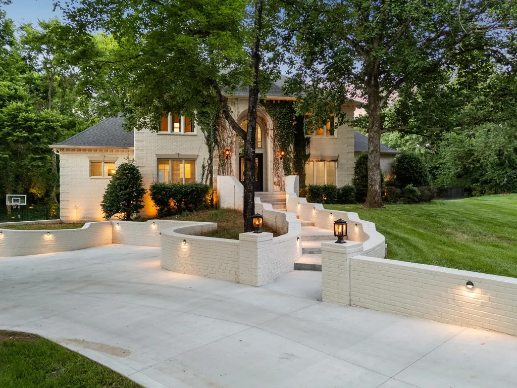 827 Maxwell Court Nashville TN 37220