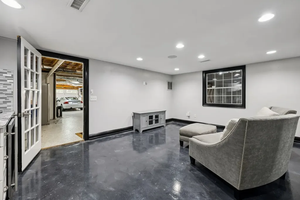 827 Maxwell Court Nashville TN 37220