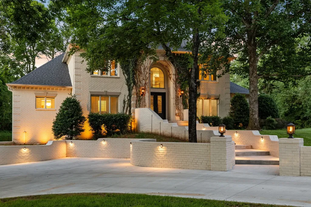 827 Maxwell Court Nashville TN 37220