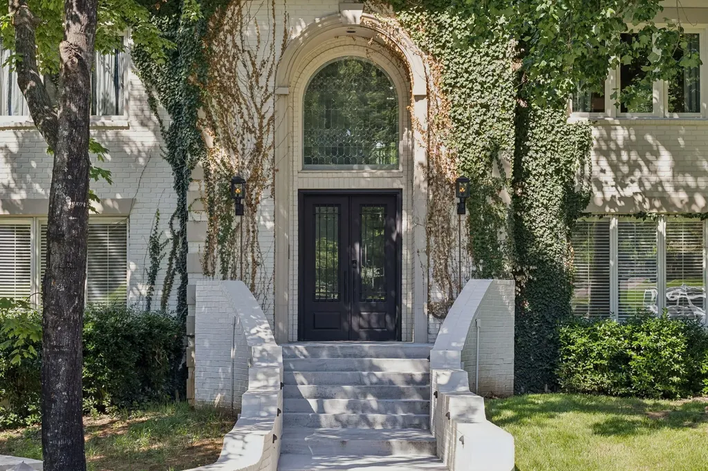 827 Maxwell Court Nashville TN 37220
