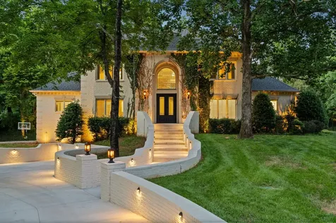 827 Maxwell Court Nashville TN 37220