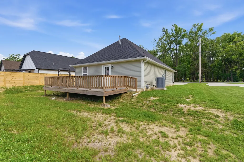 120 Mazie Drive Lafayette TN 37083
