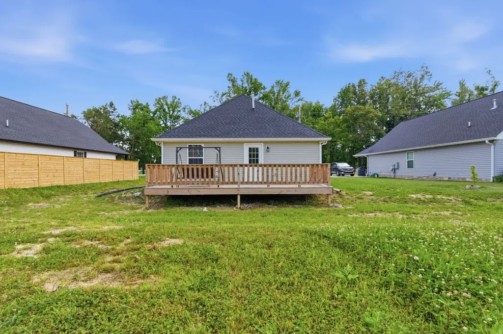 120 Mazie Drive Lafayette TN 37083