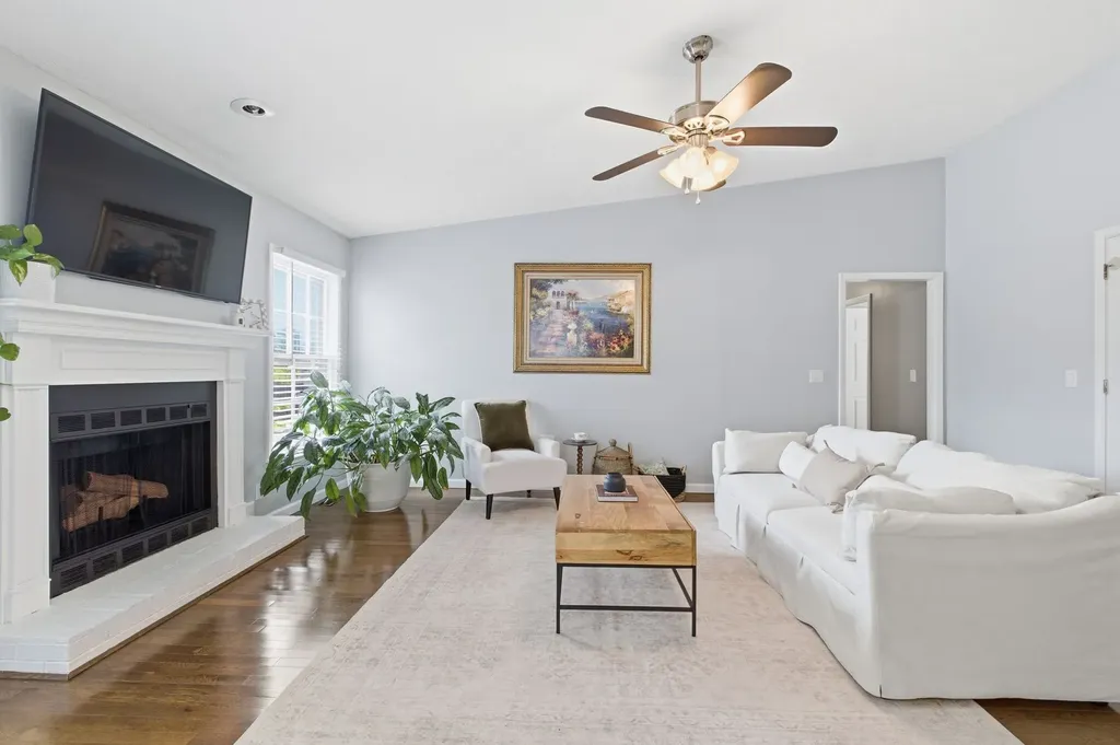 5424 Village Way Nashville TN 37211