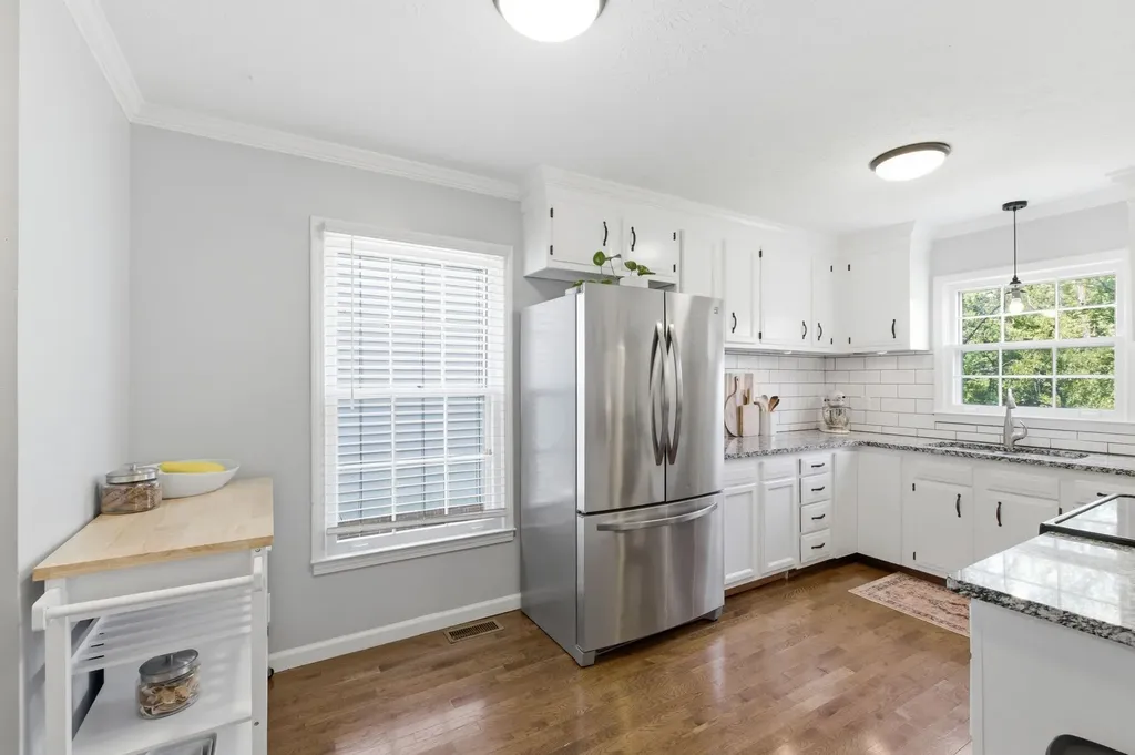 5424 Village Way Nashville TN 37211