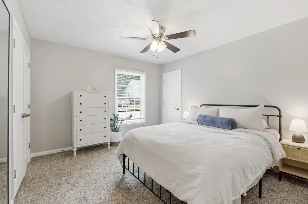 5424 Village Way Nashville TN 37211